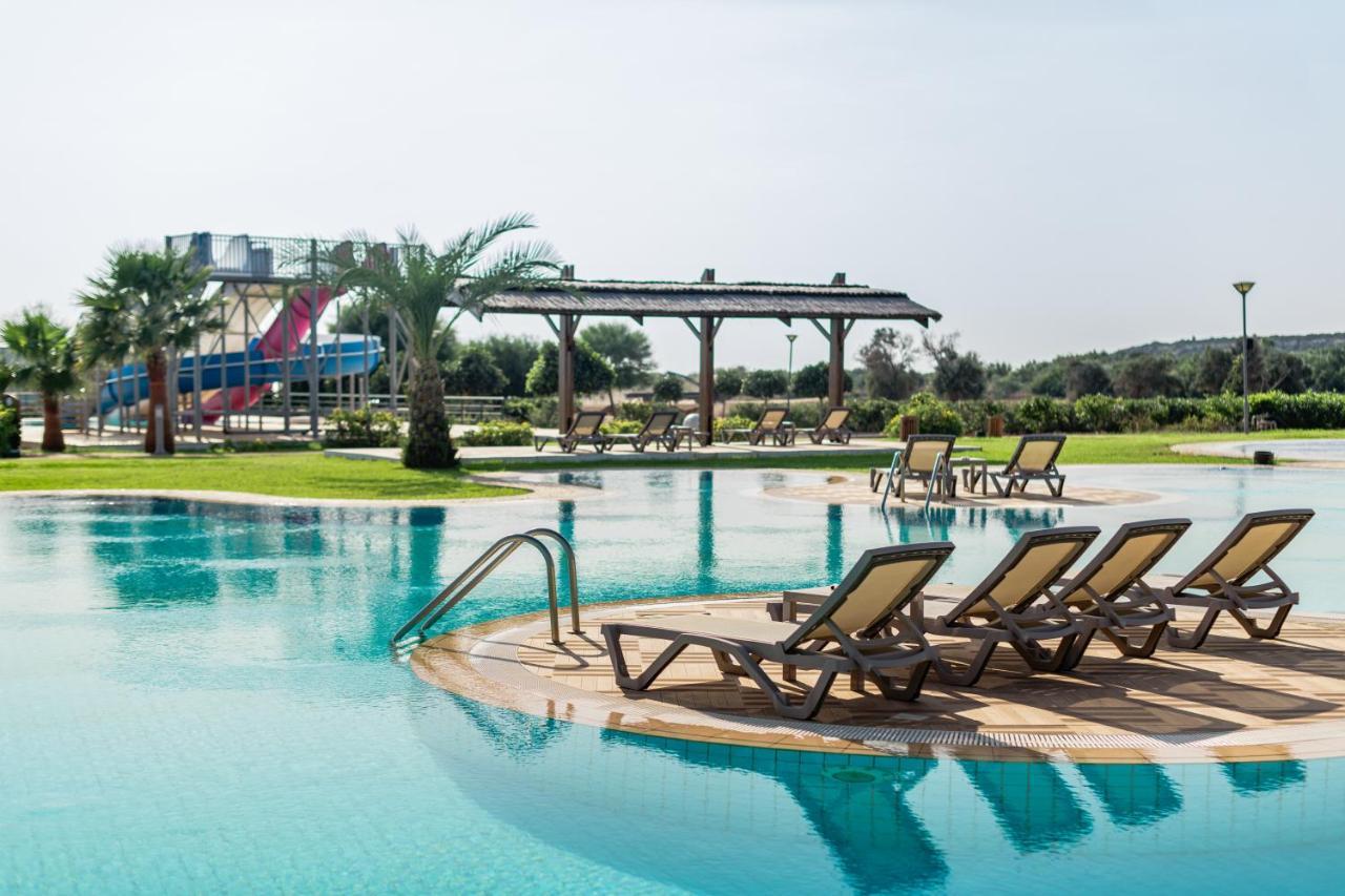 Thalassa Family & Waterpark *