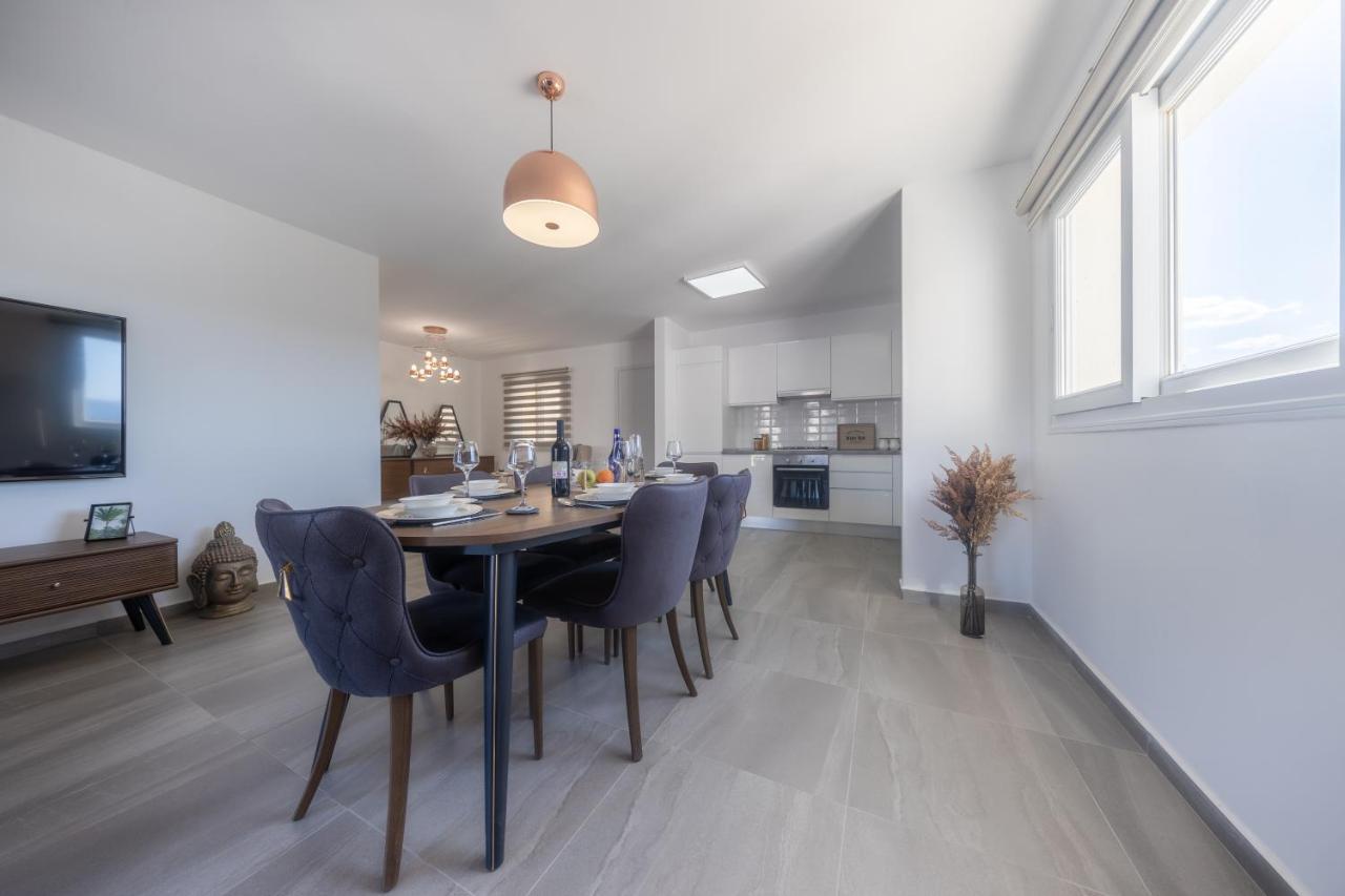 Thalassa Family & Waterpark Apartment *